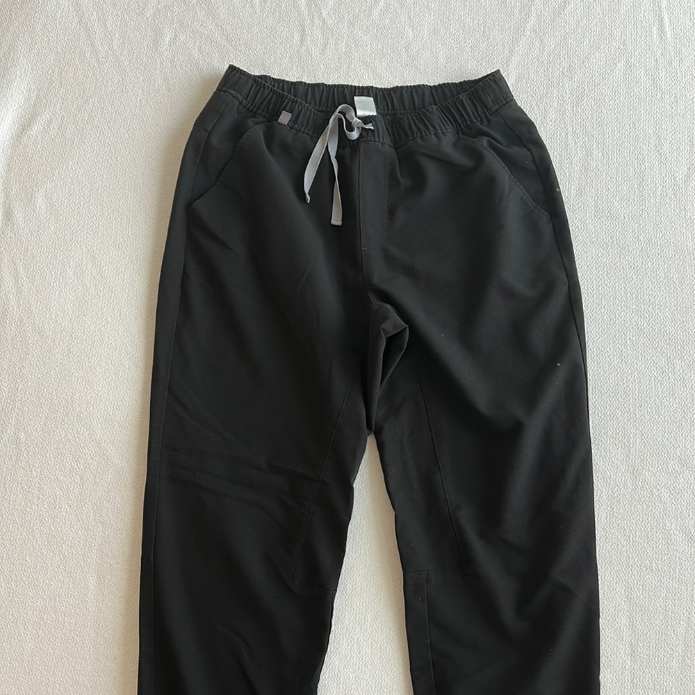 Men’s Figs Jogger Pants Size Medium in Black